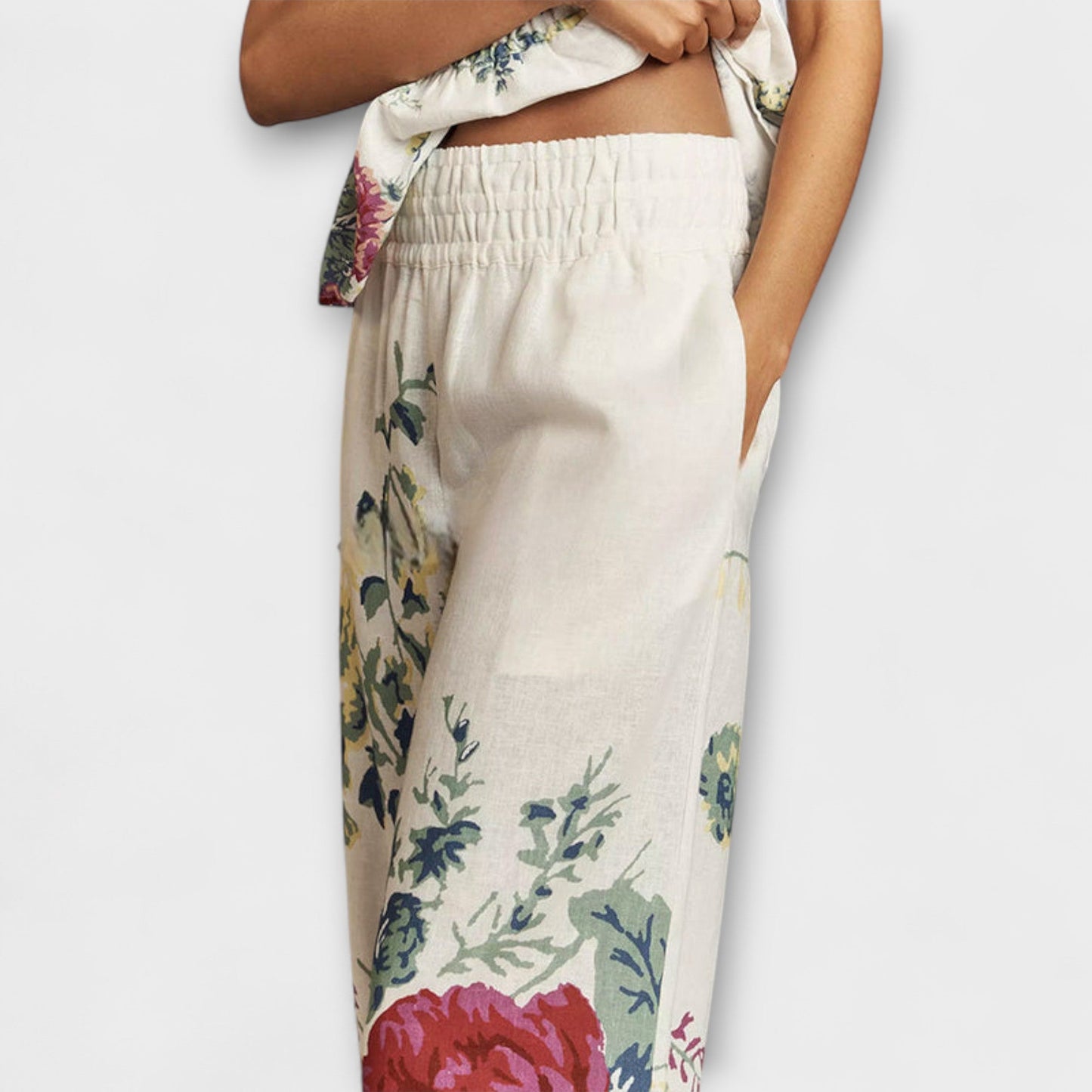 Indigo - Letni zestaw z kwiatowym wzorem