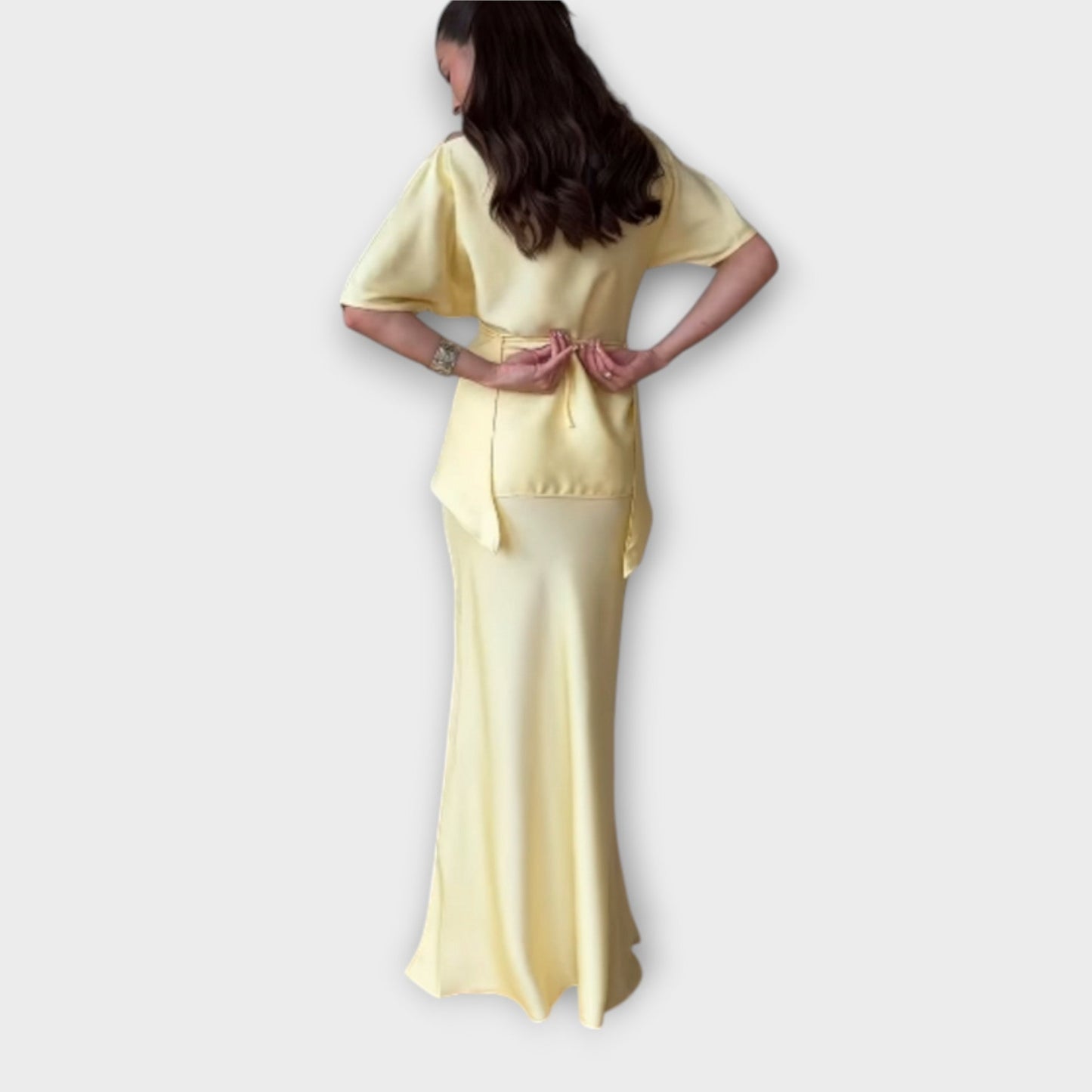 Finja - Top na jedno ramię z węzłem z przodu i zestaw spódnicy